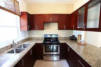 Whispering Seas Apartment Ocho Rios